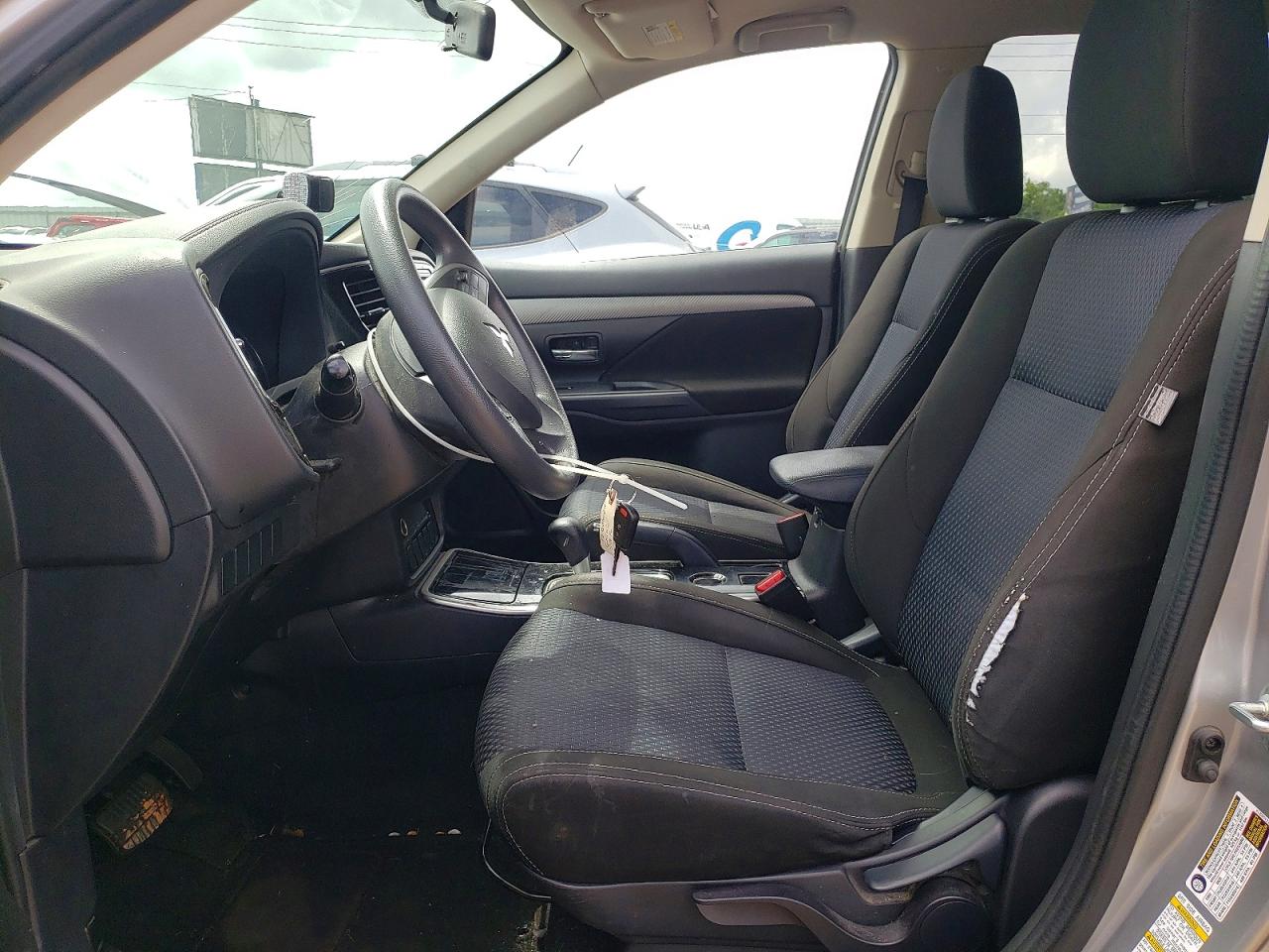 Mitsubishi Outlander Es