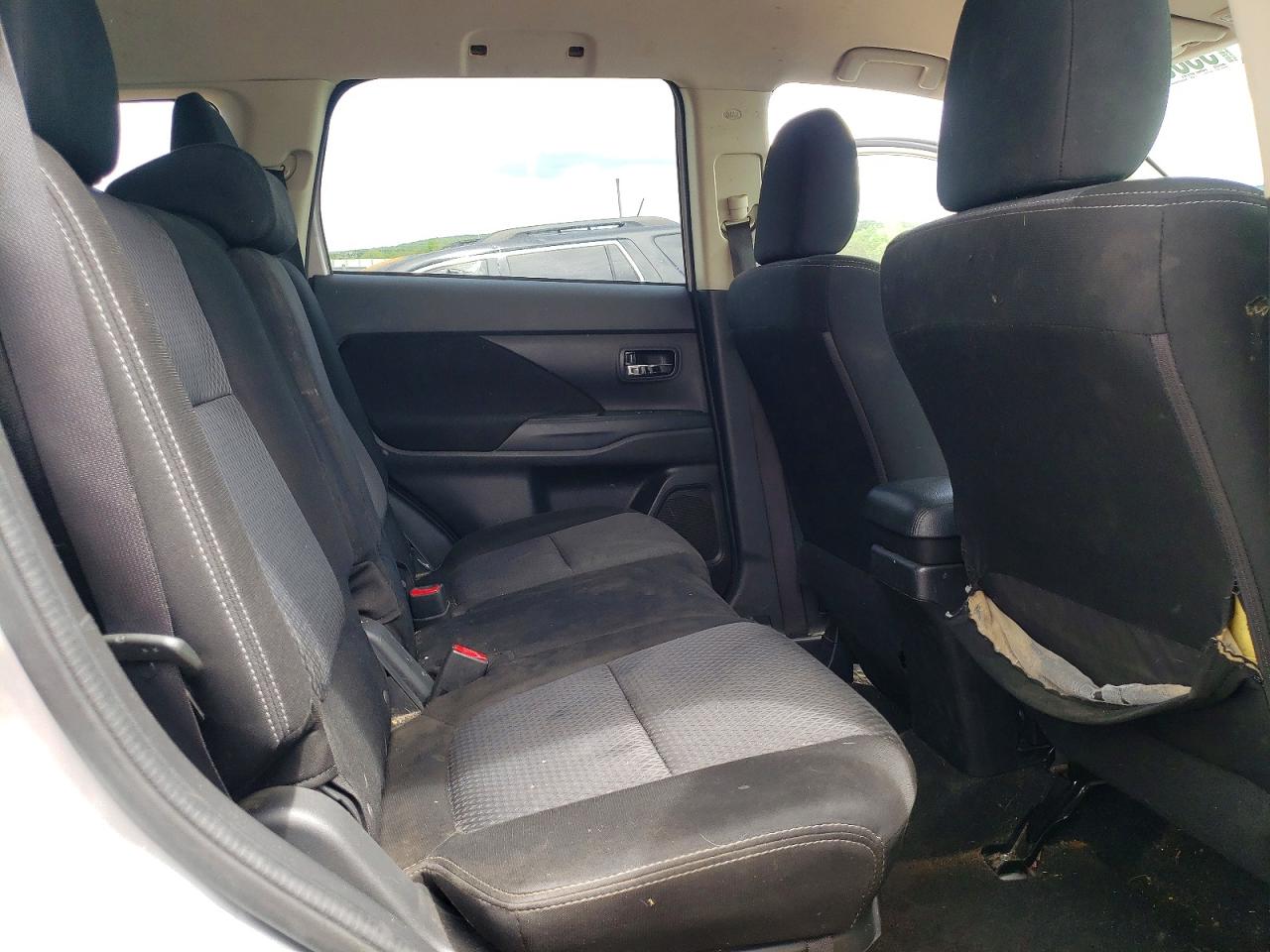 Mitsubishi Outlander Es