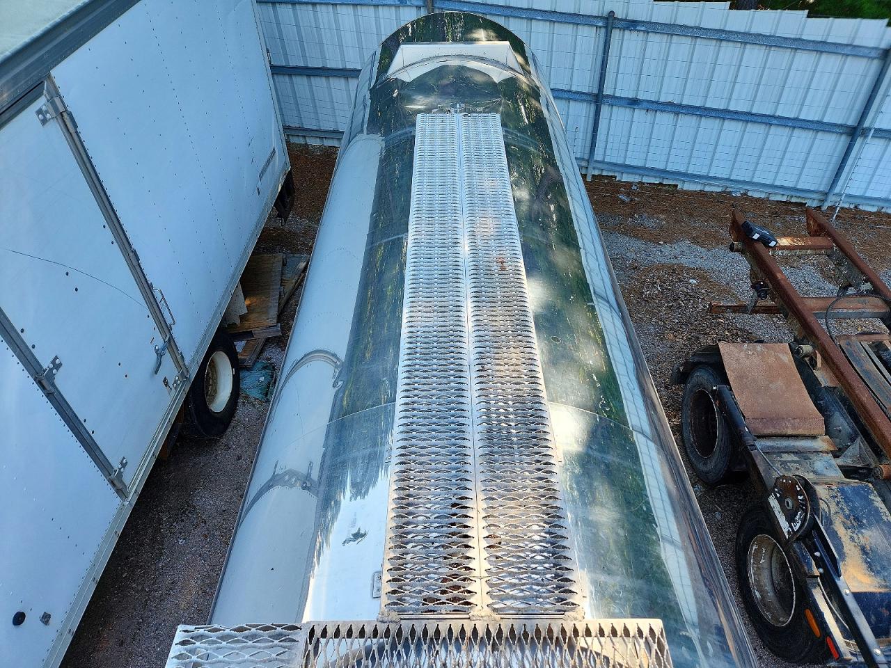 Brenner Tank Inc. Trailer