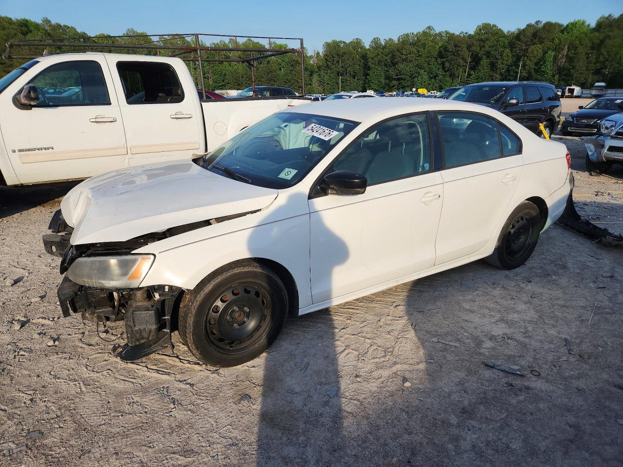 Salvage Volkswagen Jetta Image