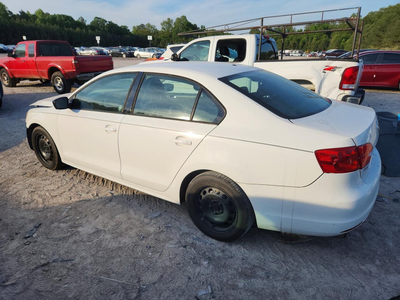 Volkswagen Jetta Base