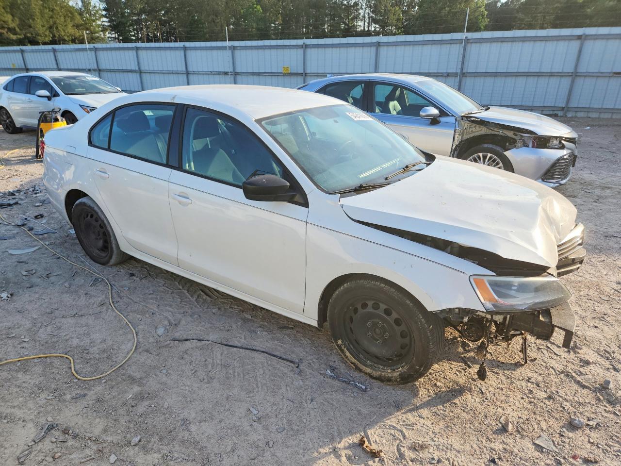Volkswagen Jetta Base