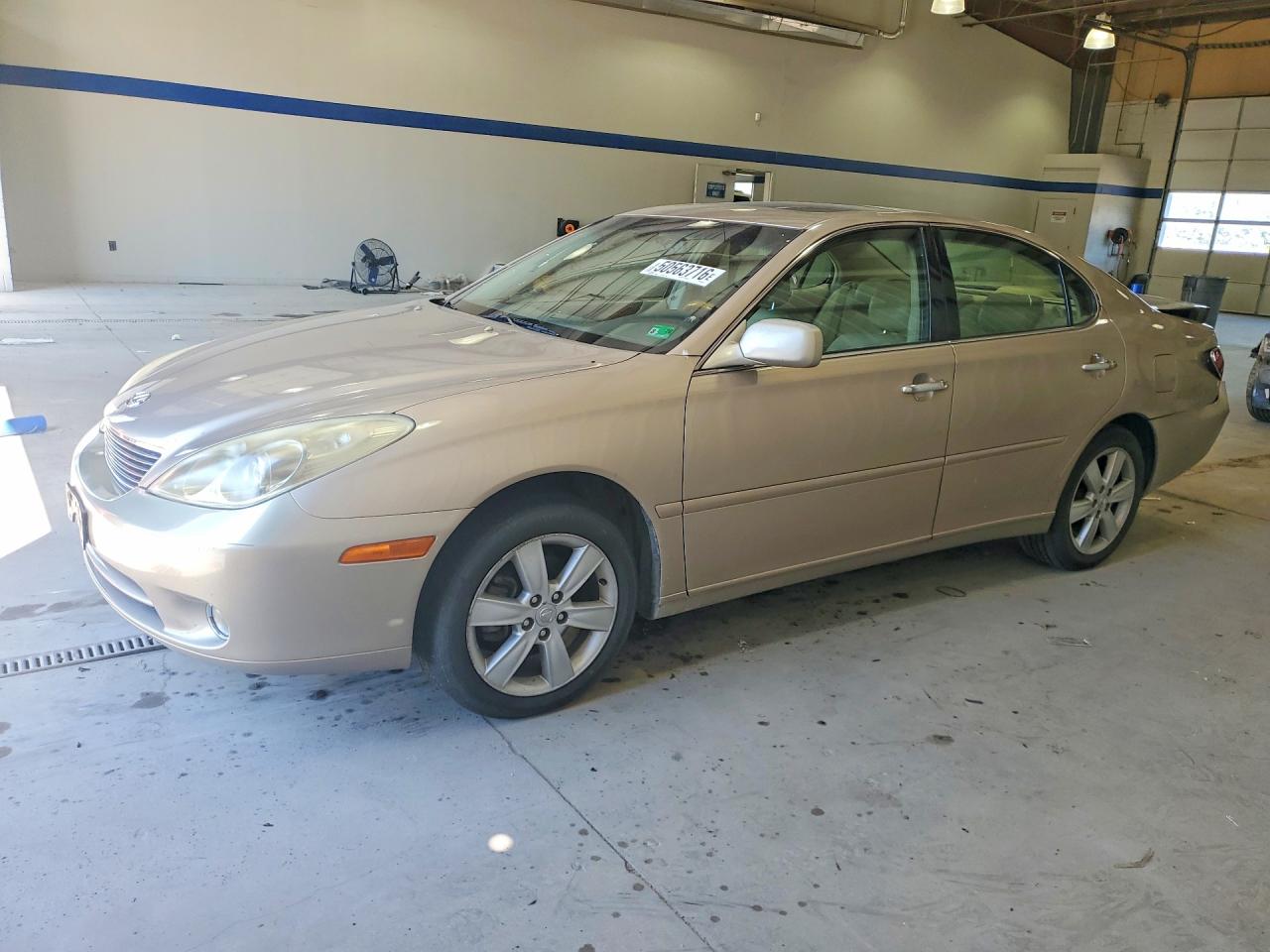 Salvage Lexus Es Image