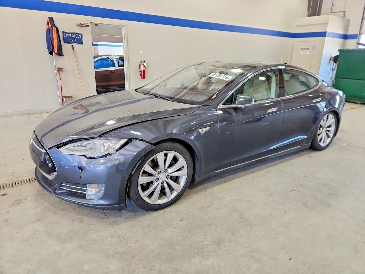 Salvage Tesla Model S Image