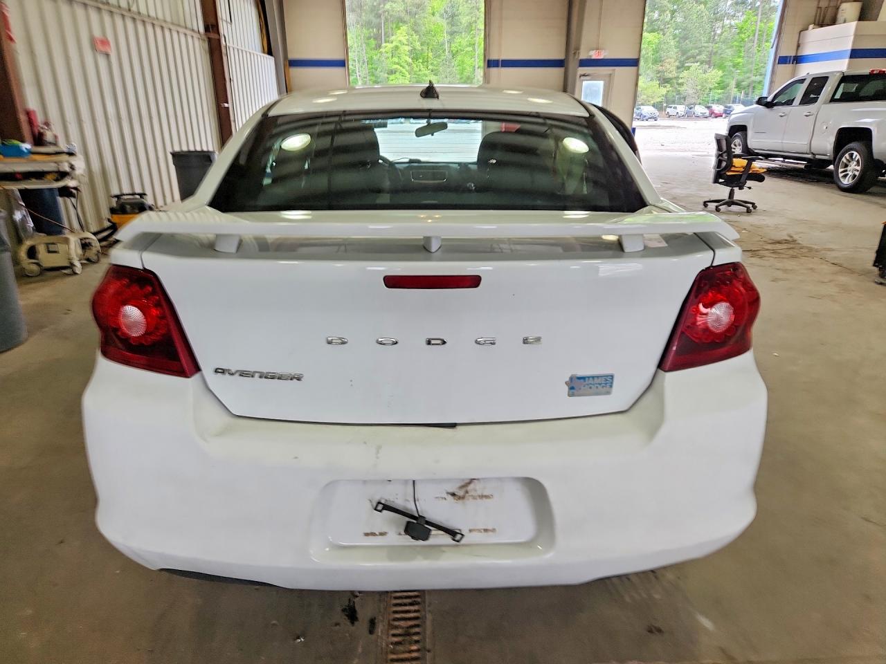 Dodge Avenger Se