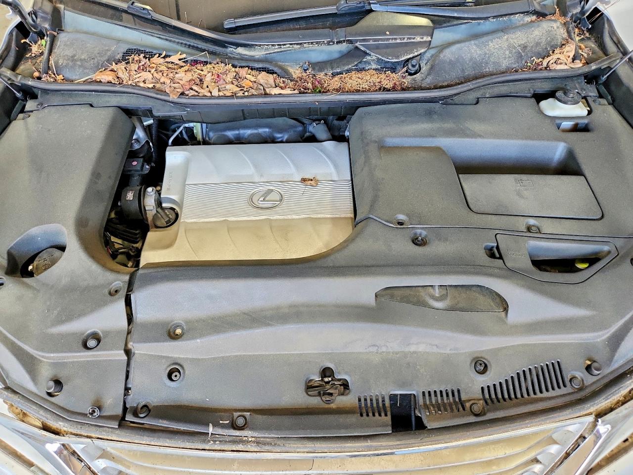 Lexus RX Base