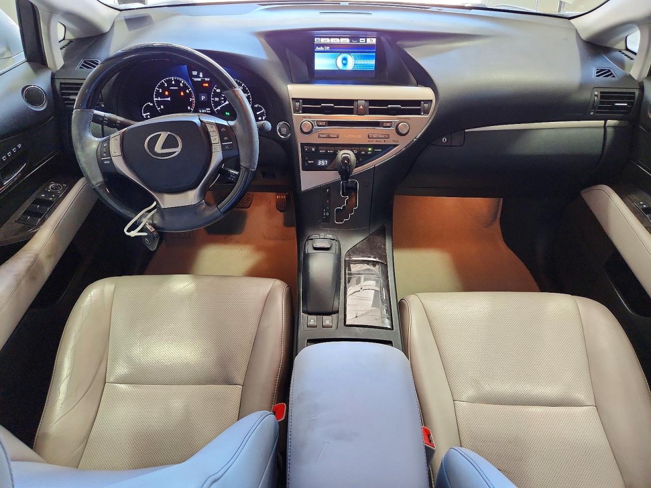 Lexus RX Base