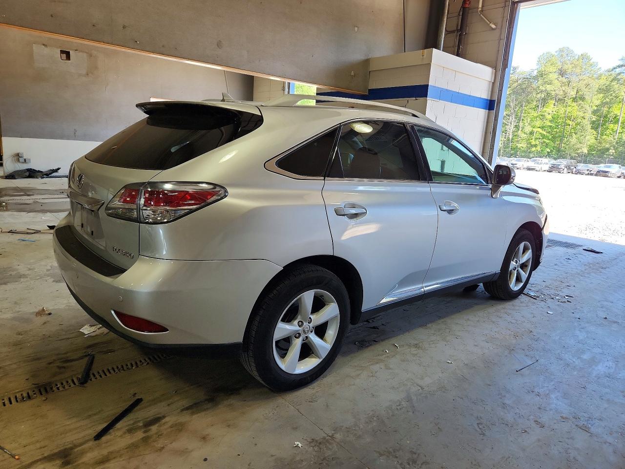 Lexus RX Base