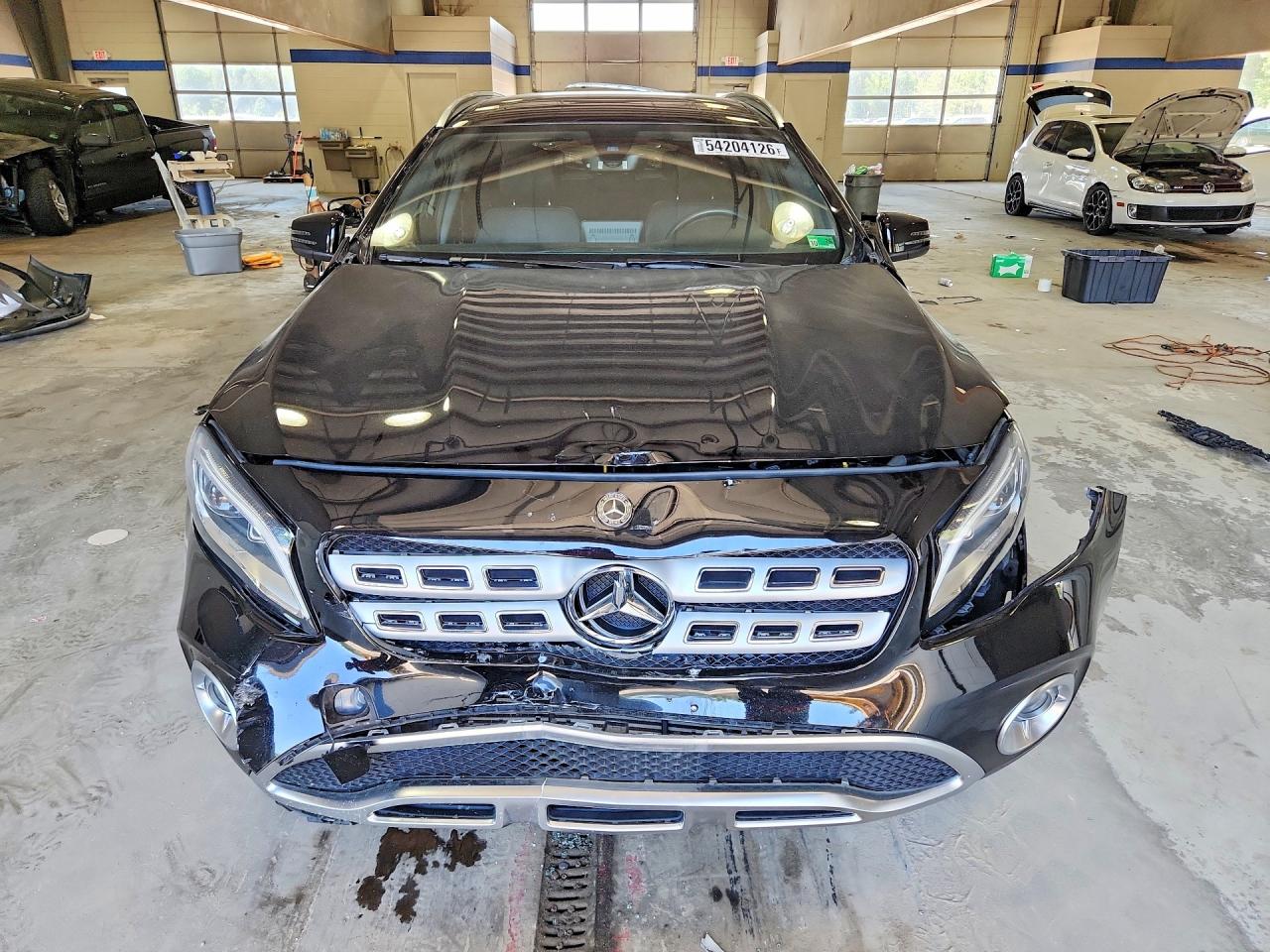 Mercedes-Benz GLA 250 4matic