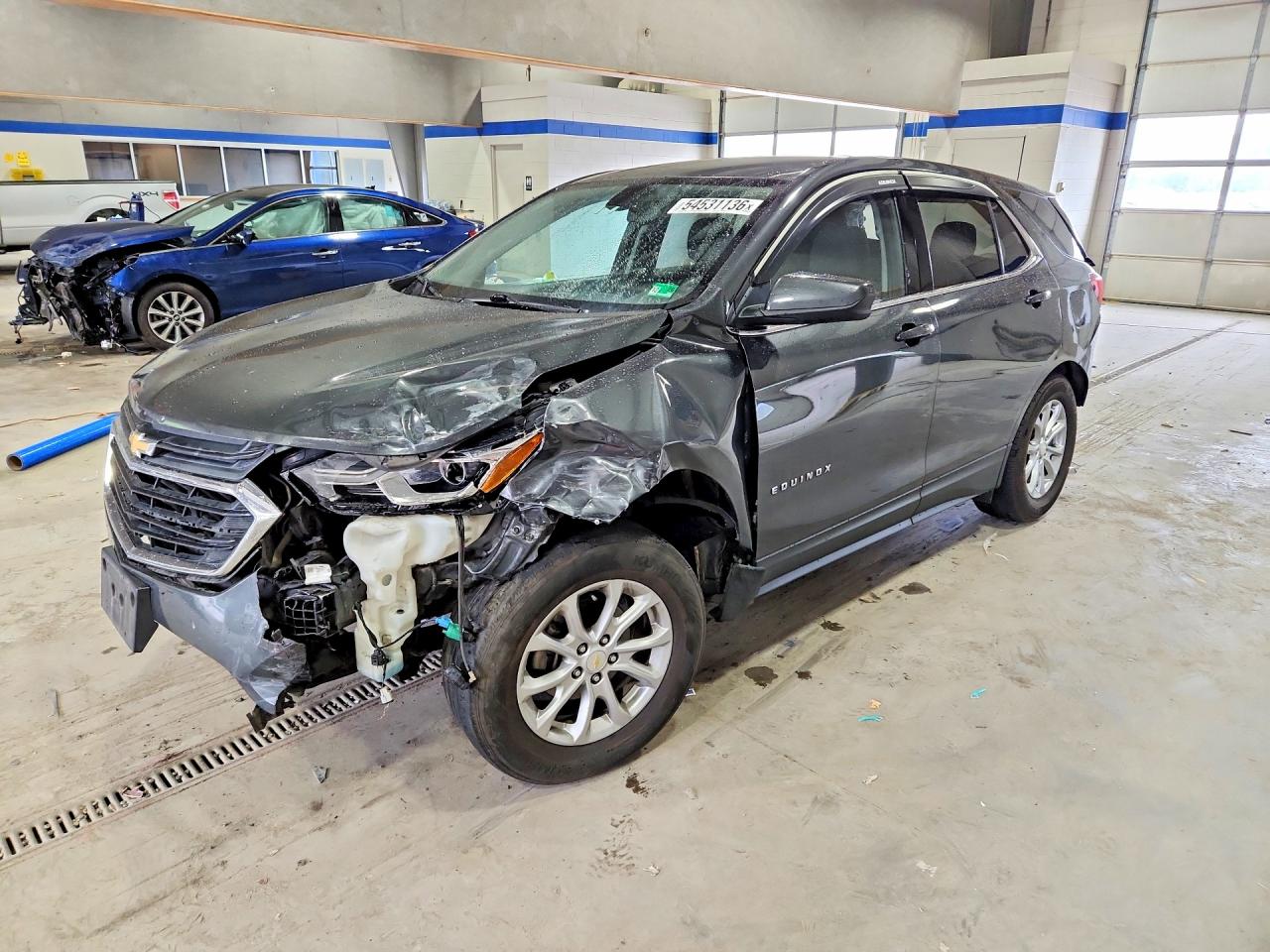 Salvage Chevrolet Equinox Image