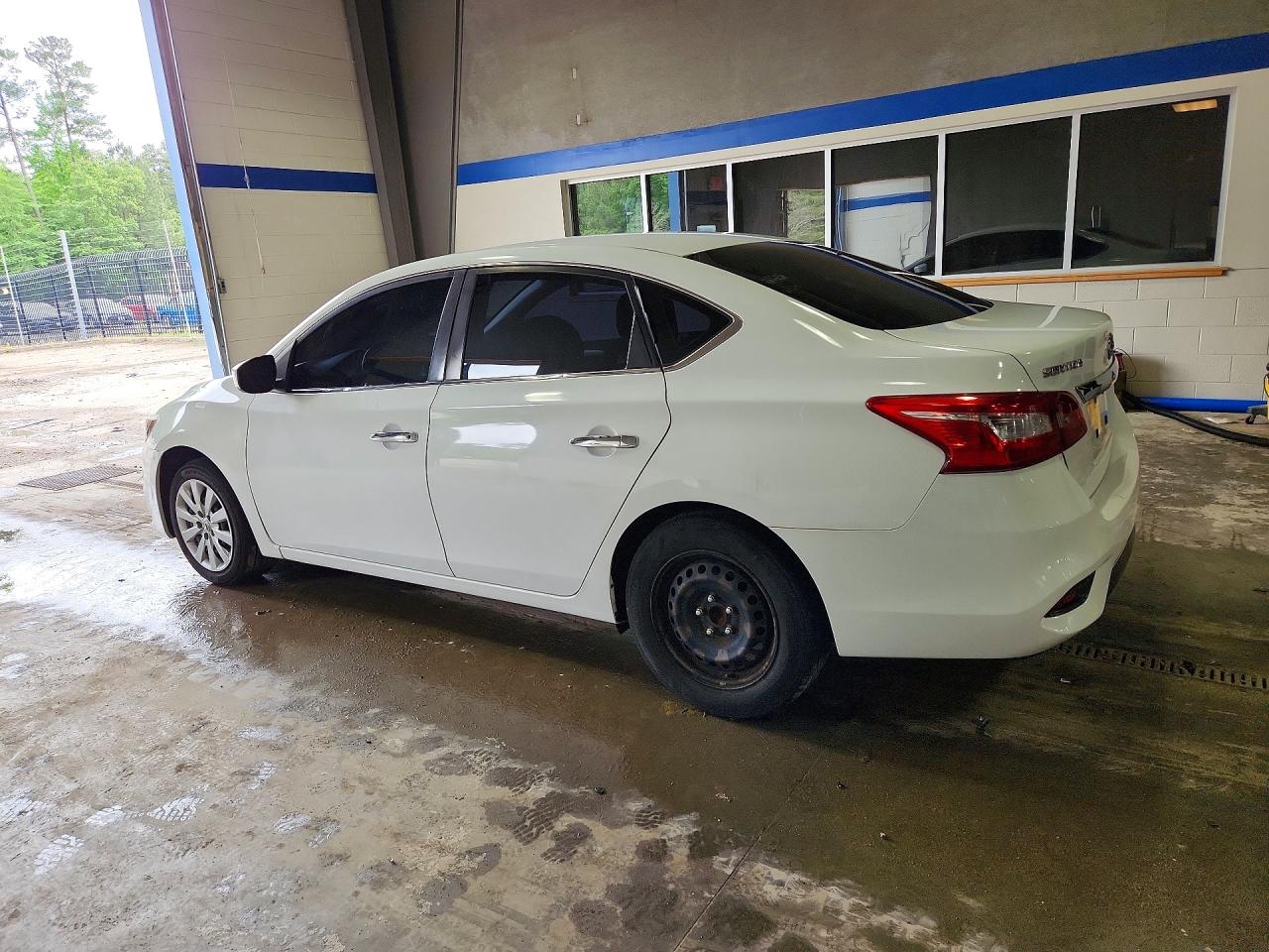 Nissan Sentra S