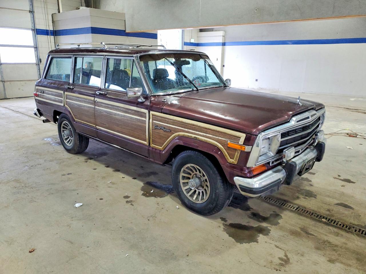 Jeep Grand Wagoneer