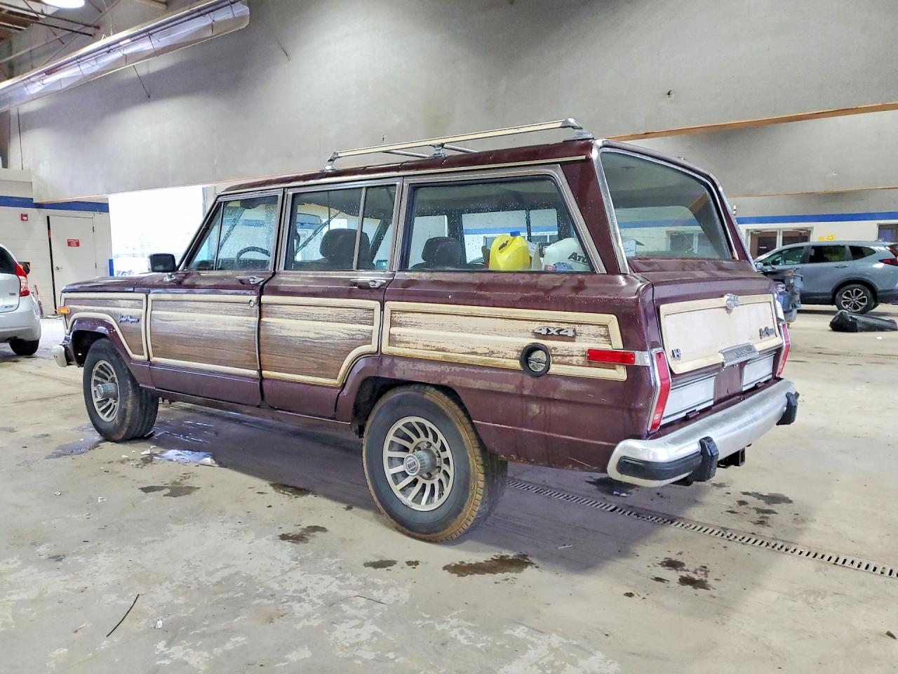 Jeep Grand Wagoneer