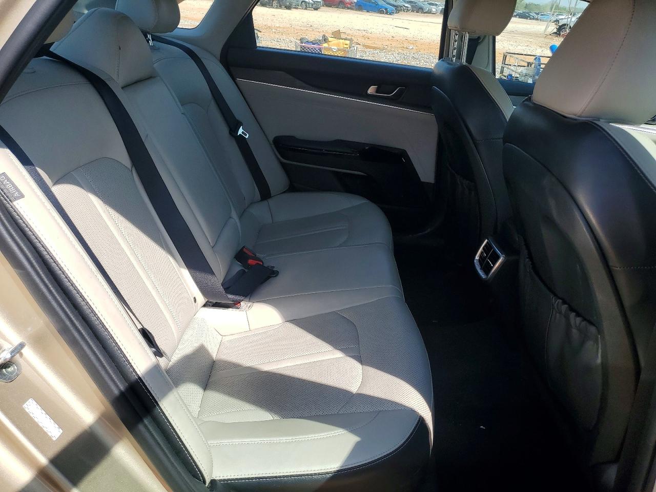 Kia K5 Ex