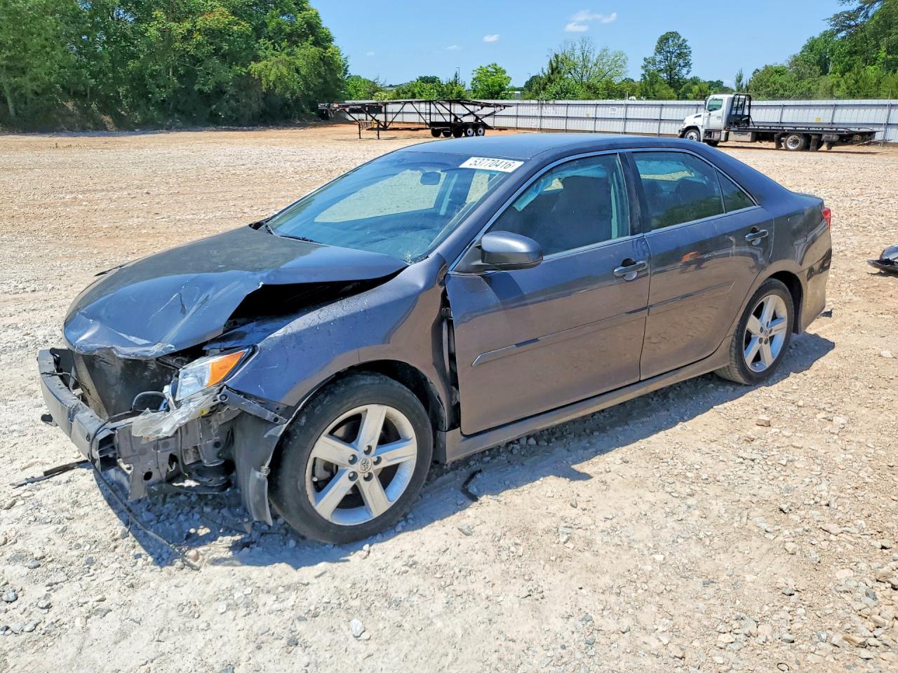Salvage Toyota Camry Image