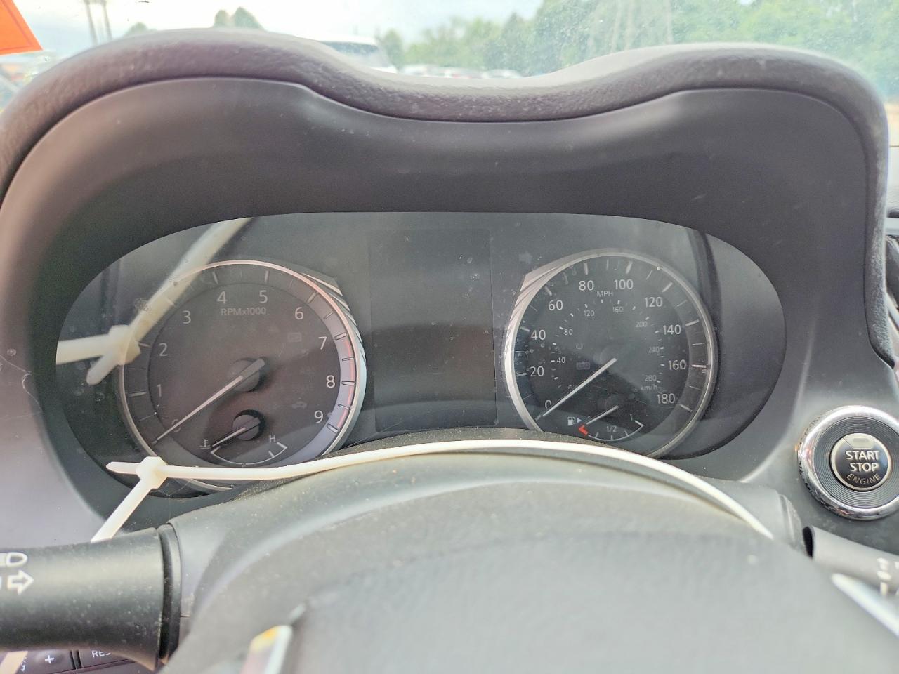 INFINITI Q50 Pure