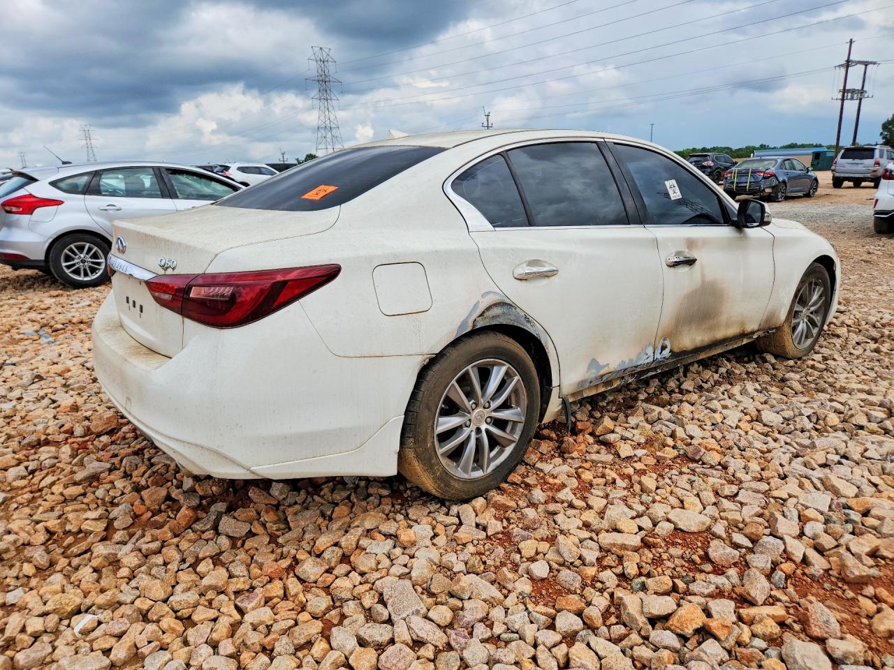 INFINITI Q50 Pure