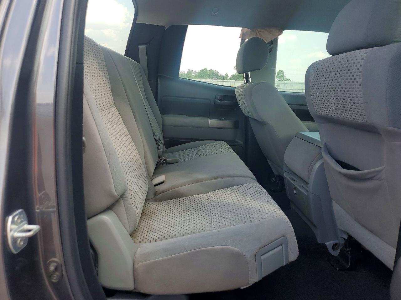Toyota Tundra Double Cab Sr5