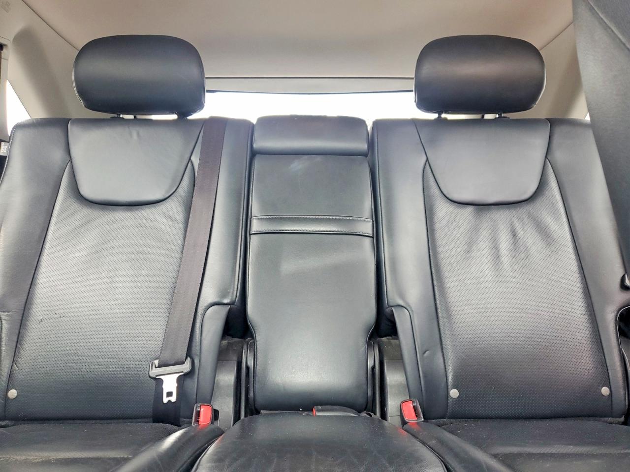 Lexus RX Base