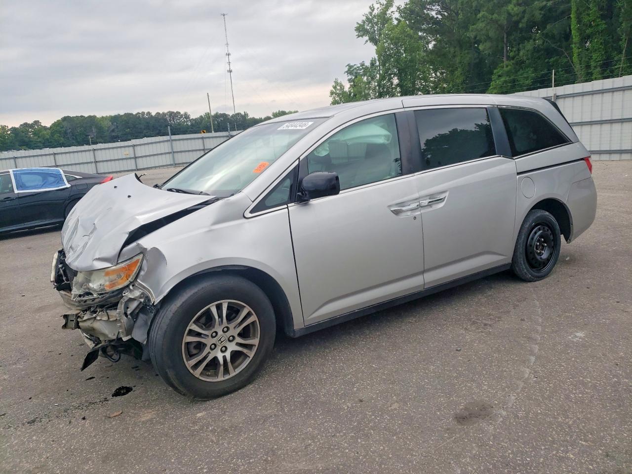 Salvage Honda Odyssey Image