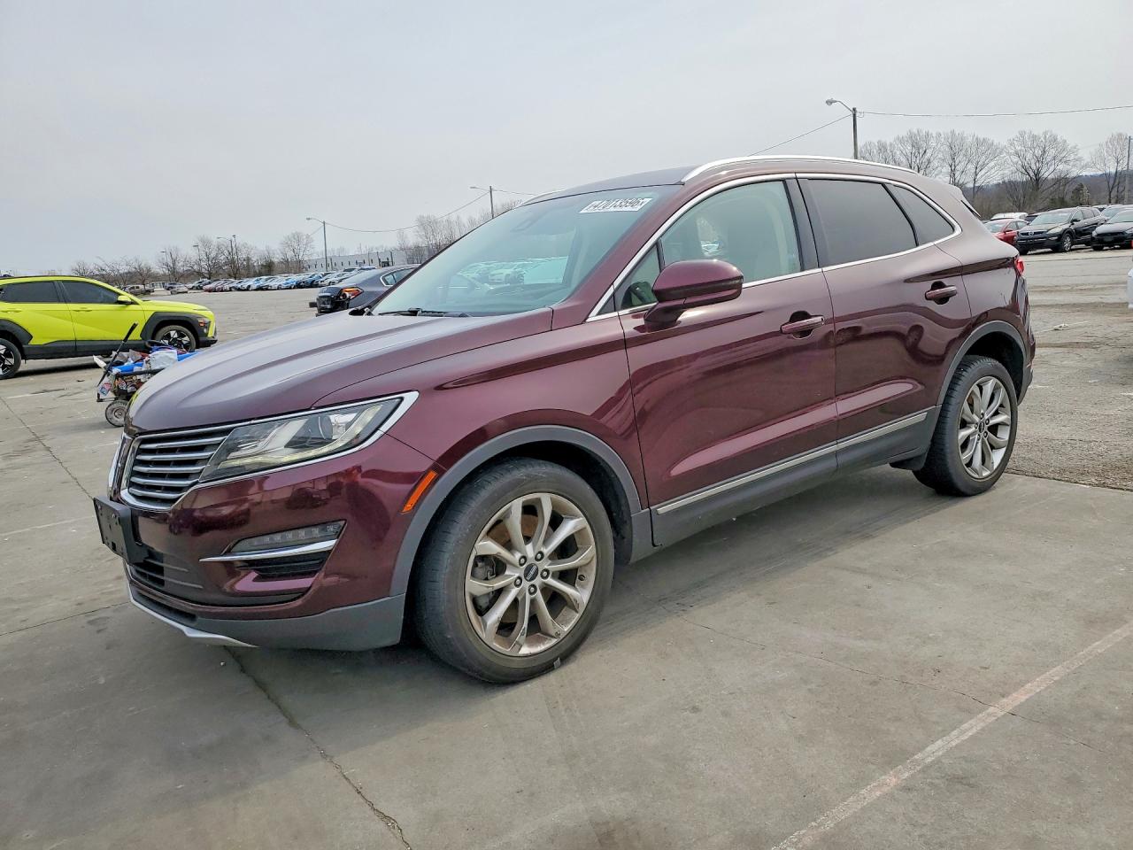 Salvage Lincoln MKC Image