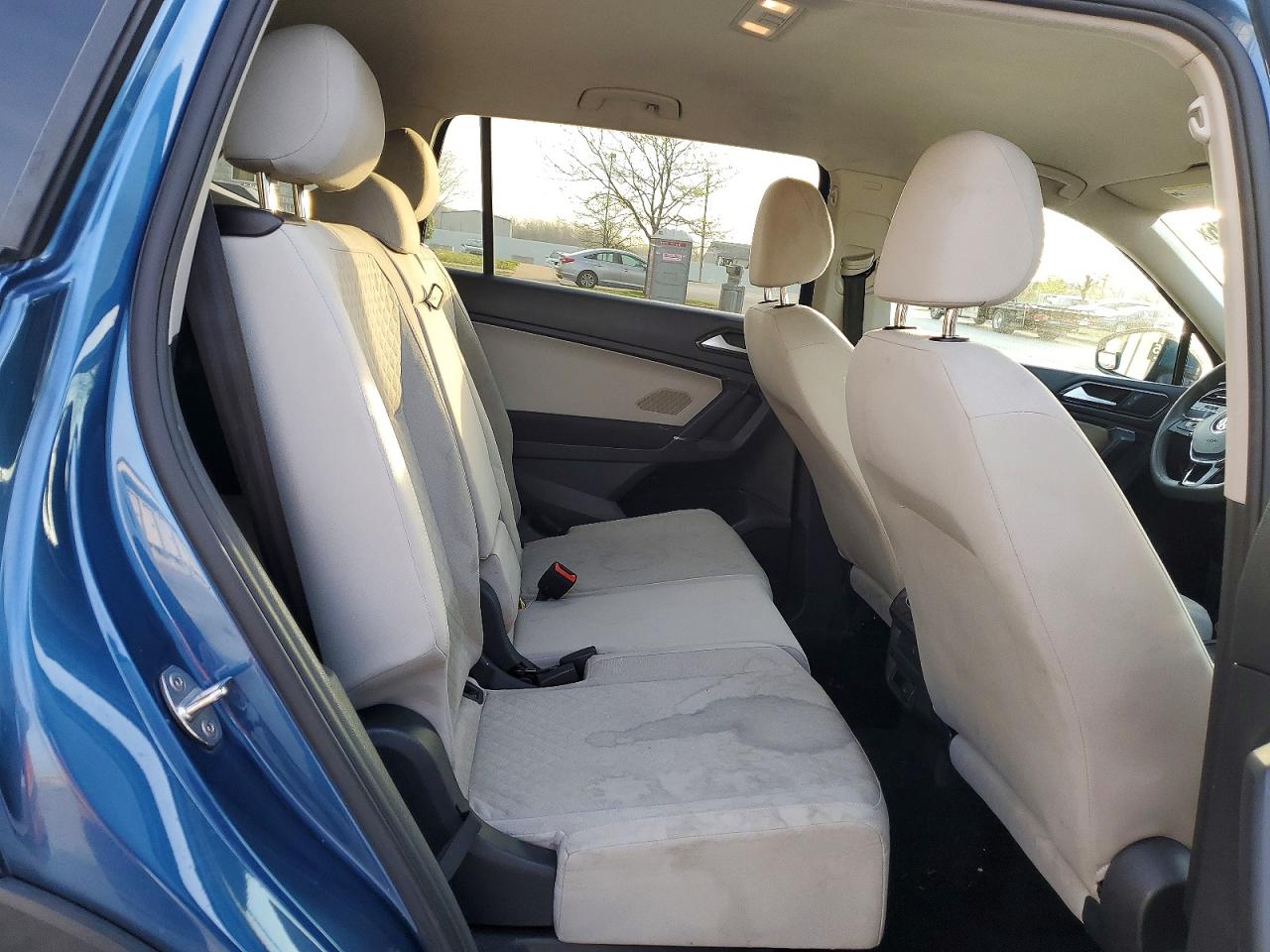 Volkswagen Tiguan S