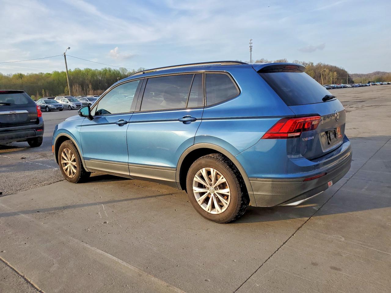 Volkswagen Tiguan S