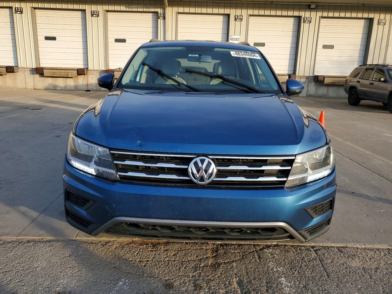 Volkswagen Tiguan S