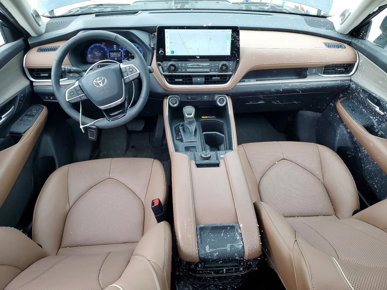 Toyota Grand High Platinum