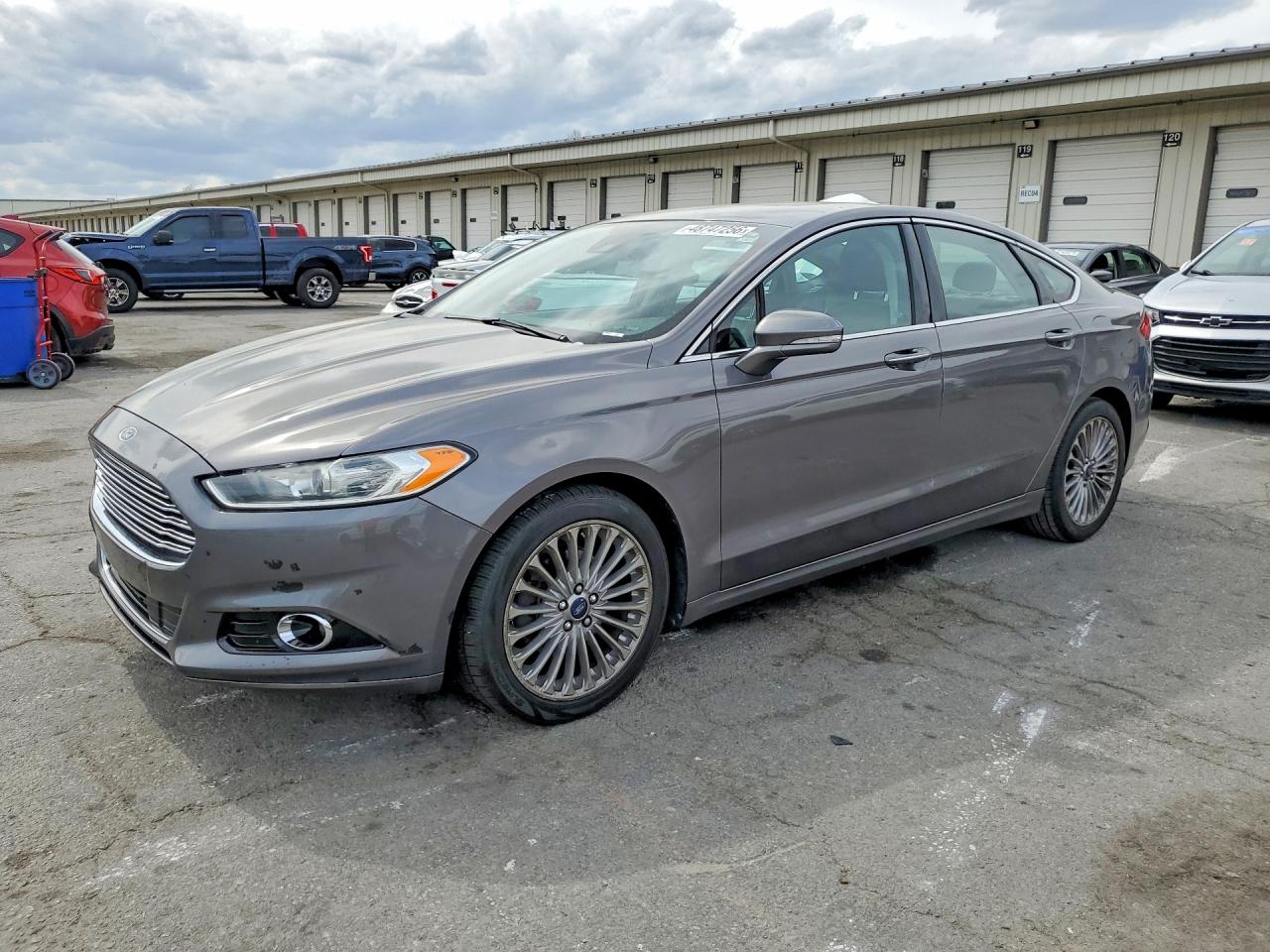 Salvage Ford Fusion Image