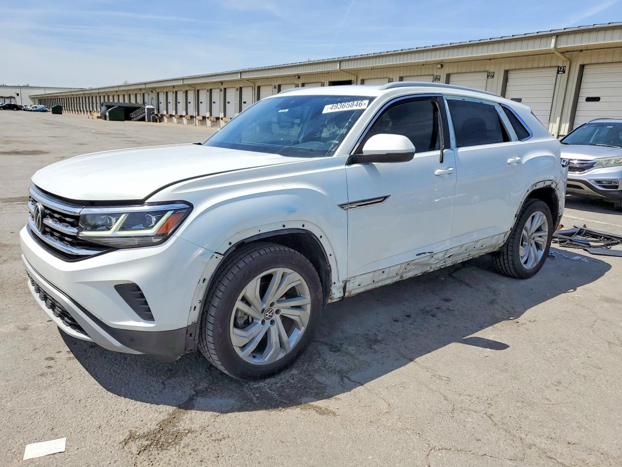 Salvage Volkswagen Atlas Image