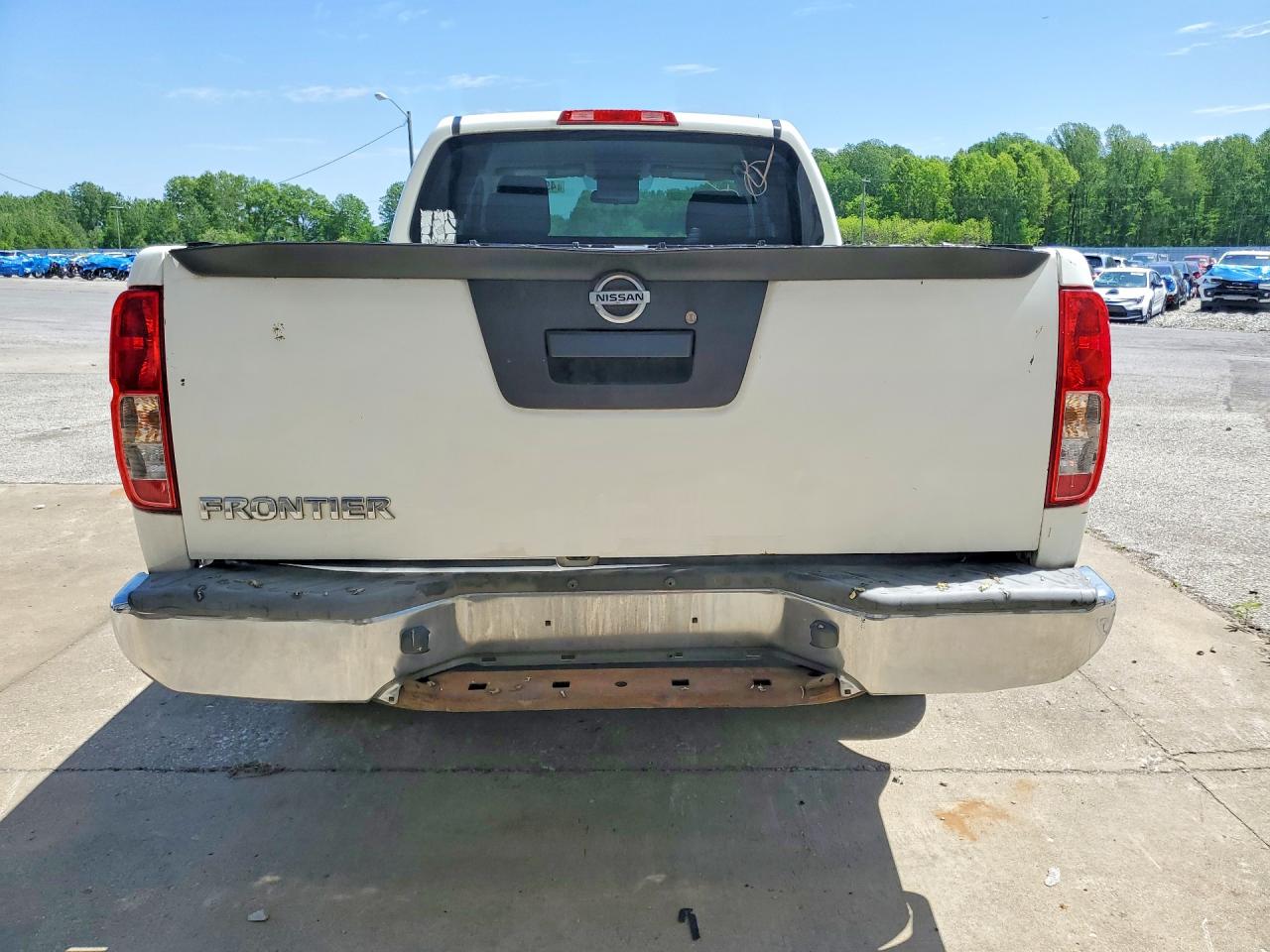 Nissan Frontier S
