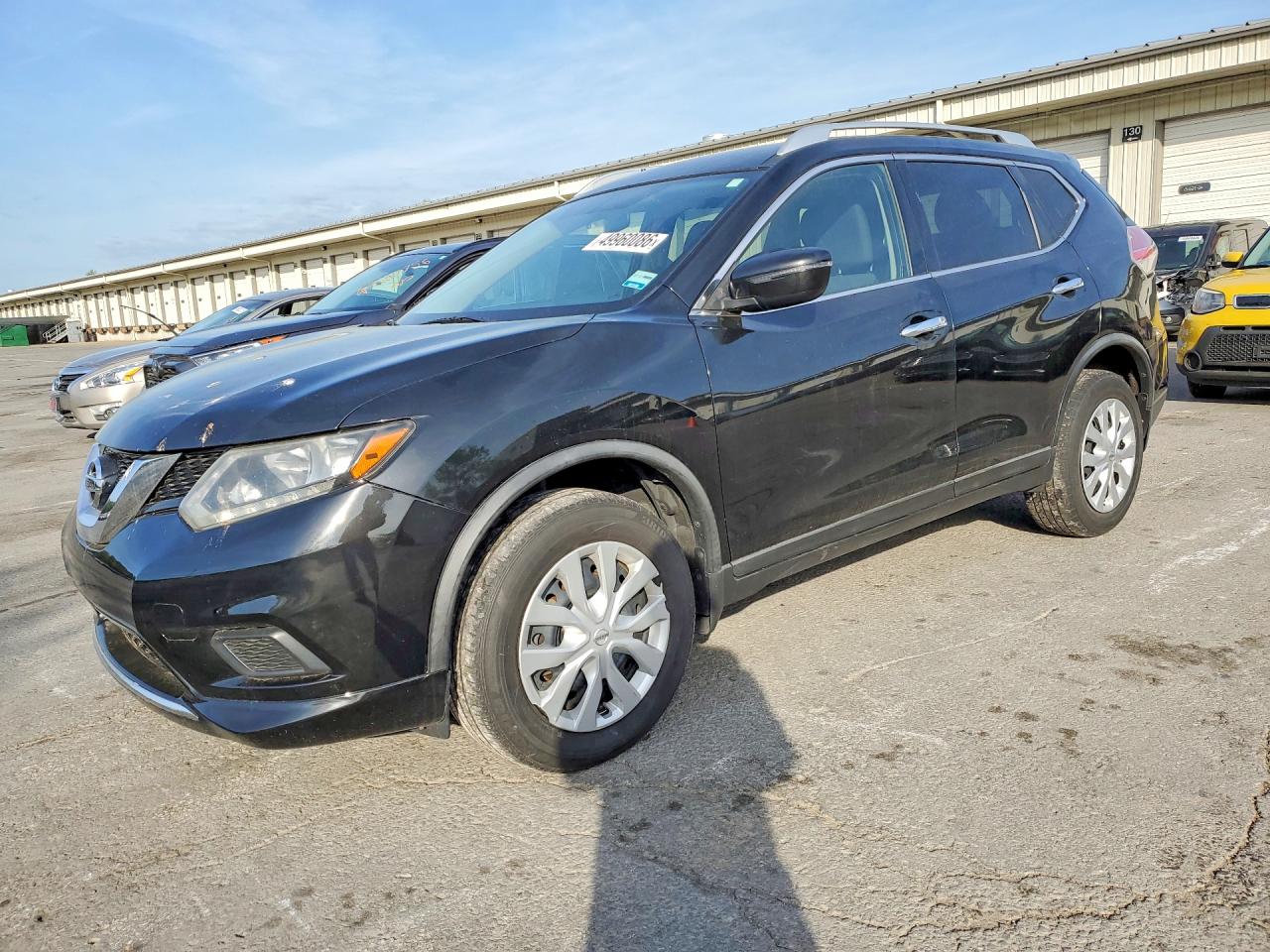 Salvage Nissan Rogue Image