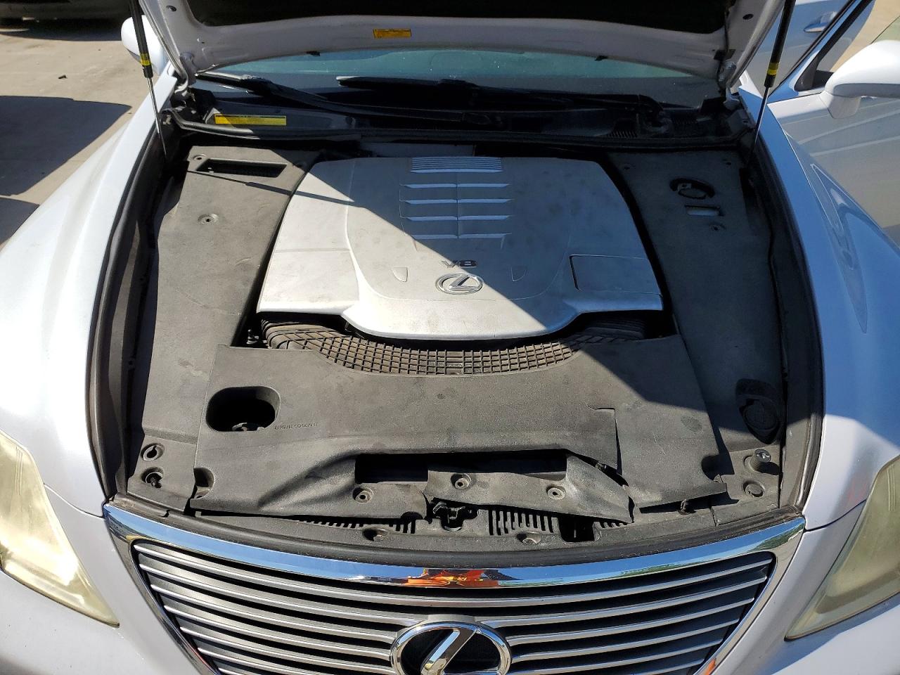 Lexus LS 460