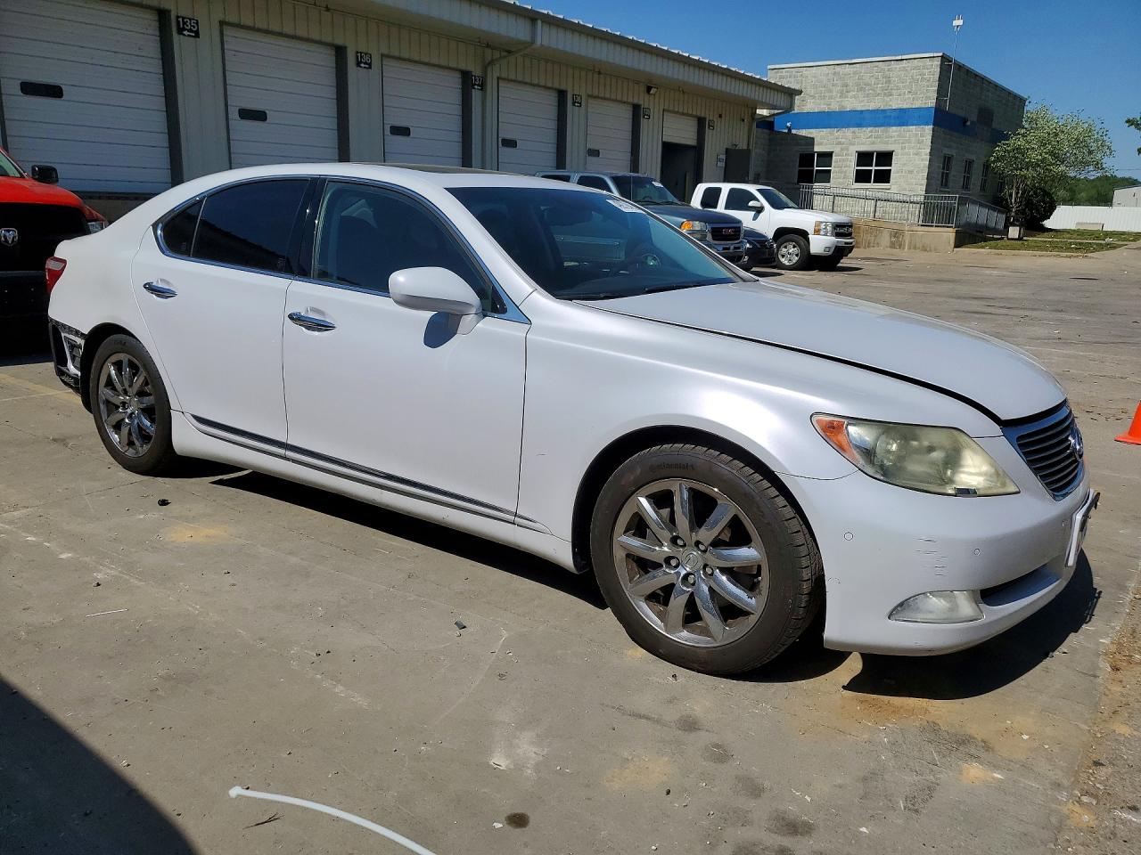 Lexus LS 460
