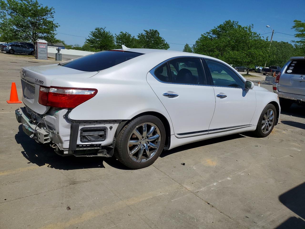 Lexus LS 460