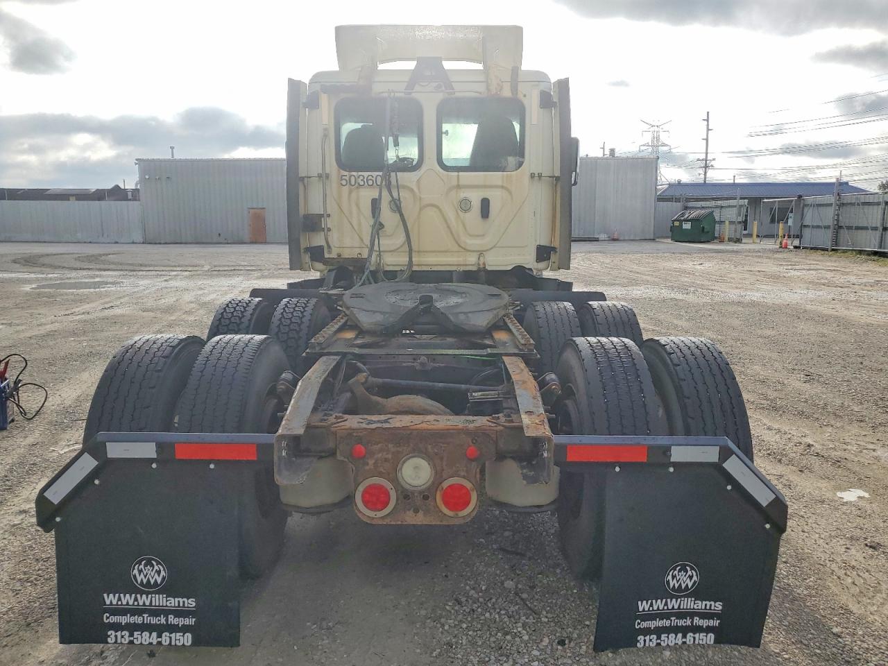 Freightliner Cascadia 113
