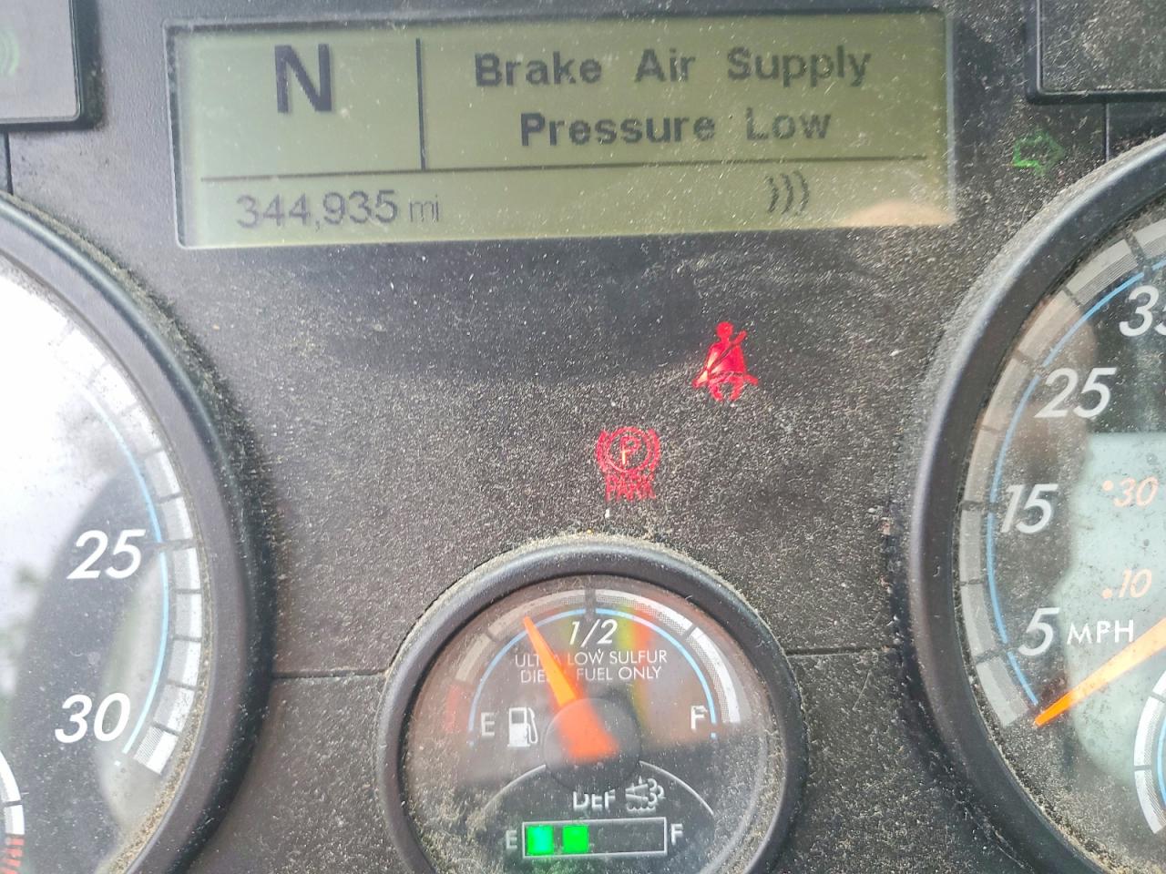 Freightliner Cascadia 113
