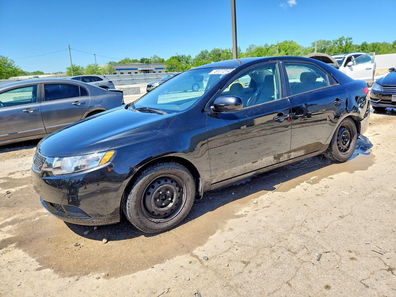 Salvage Kia Forte Image