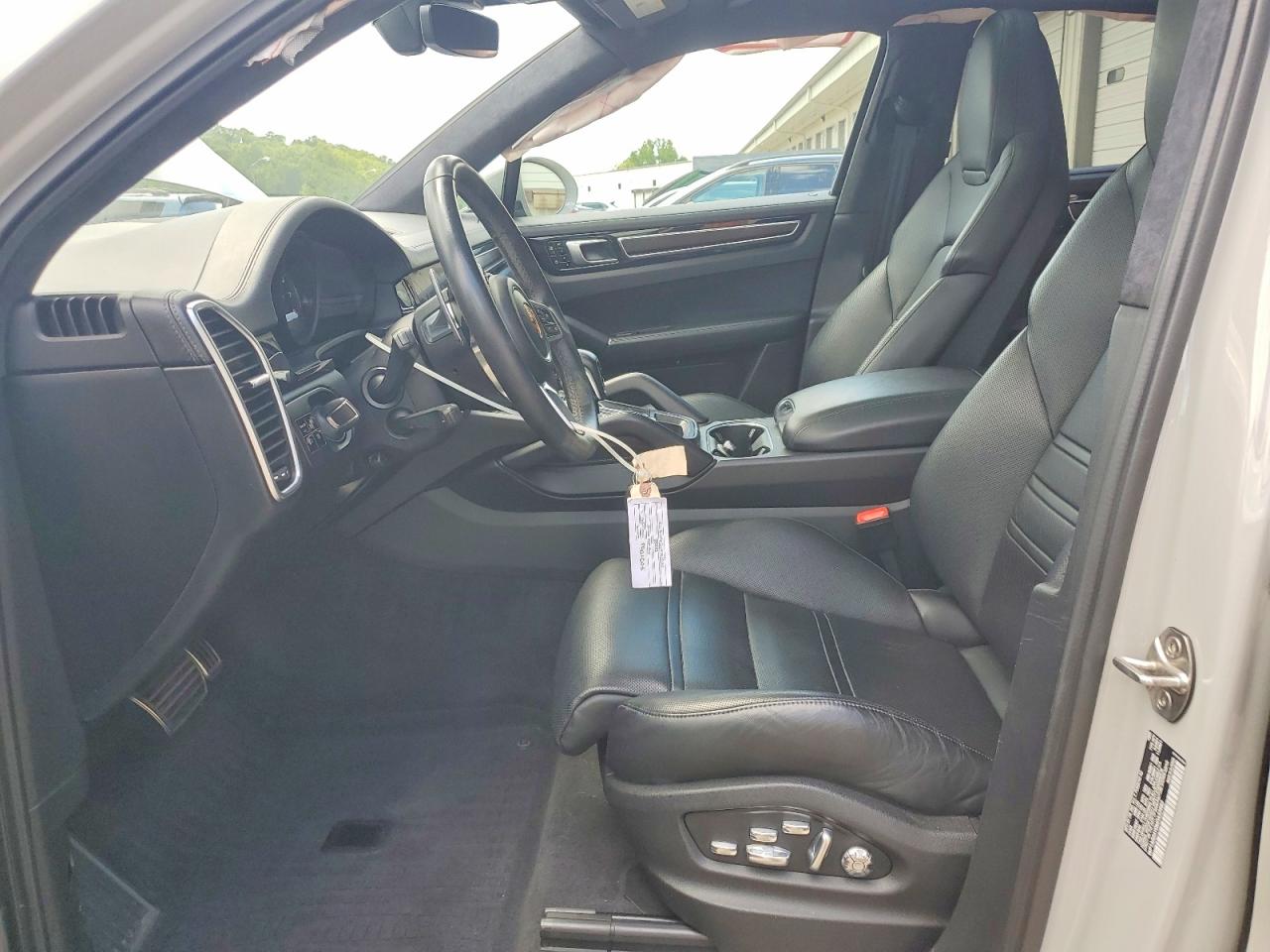 Porsche Cayenne Gts