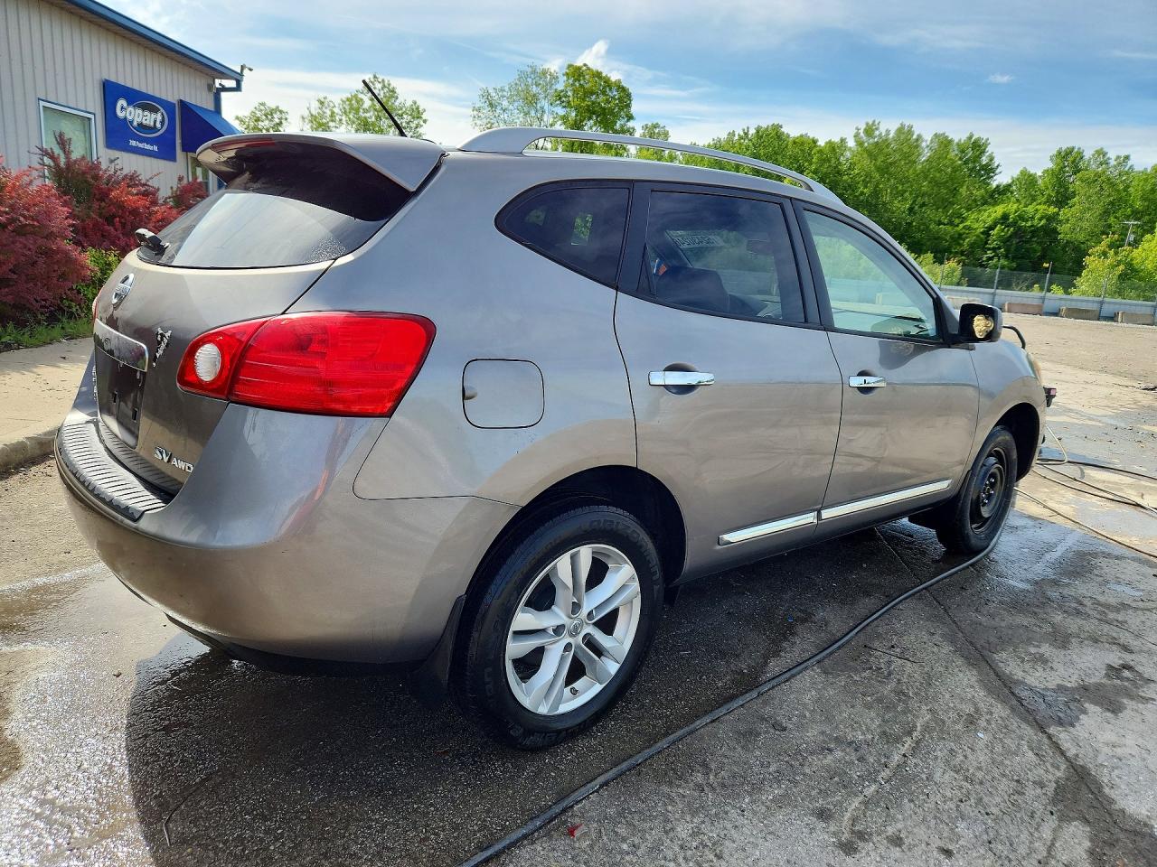 Nissan Rogue S