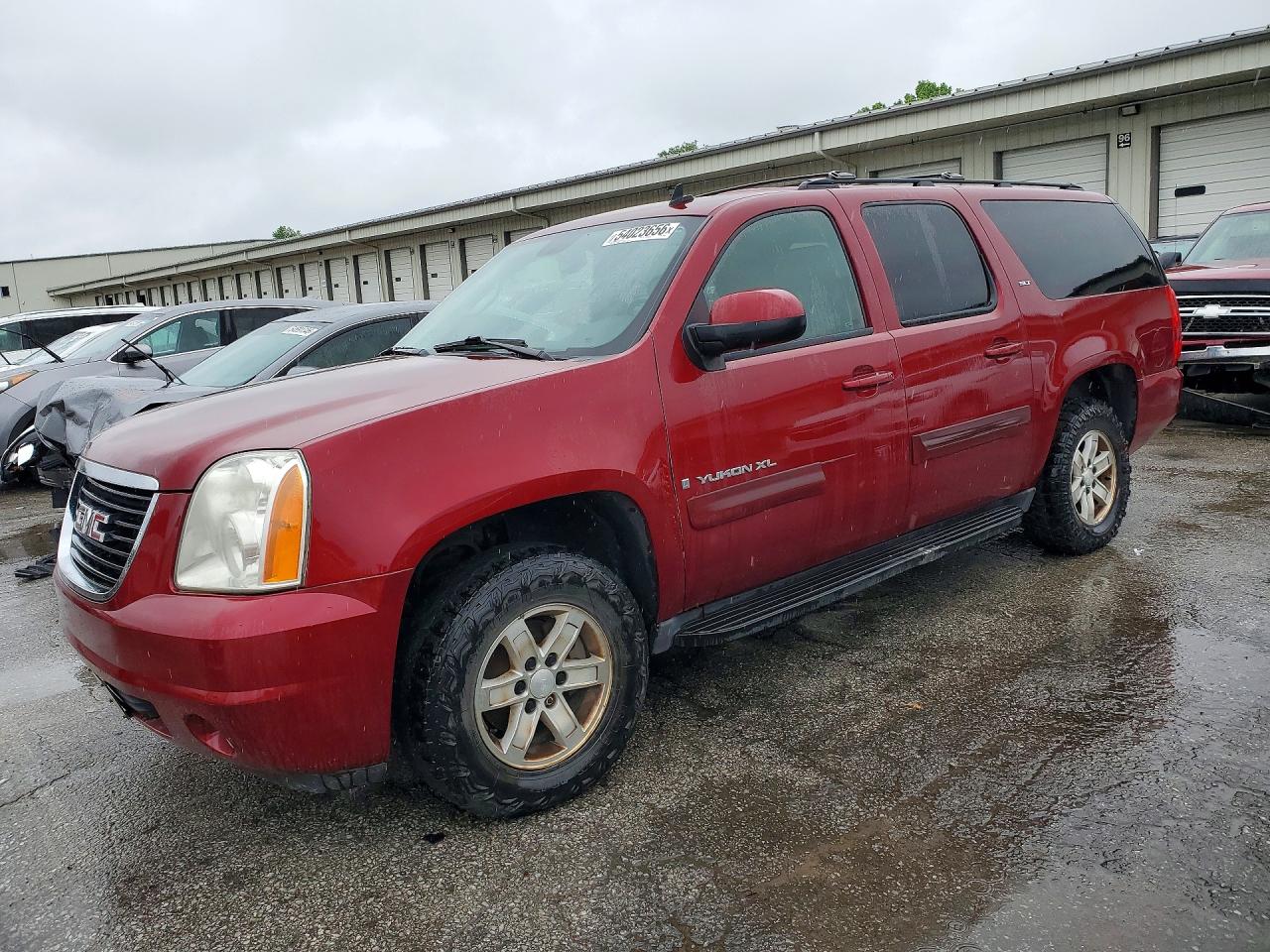 Salvage GMC Yukon Image