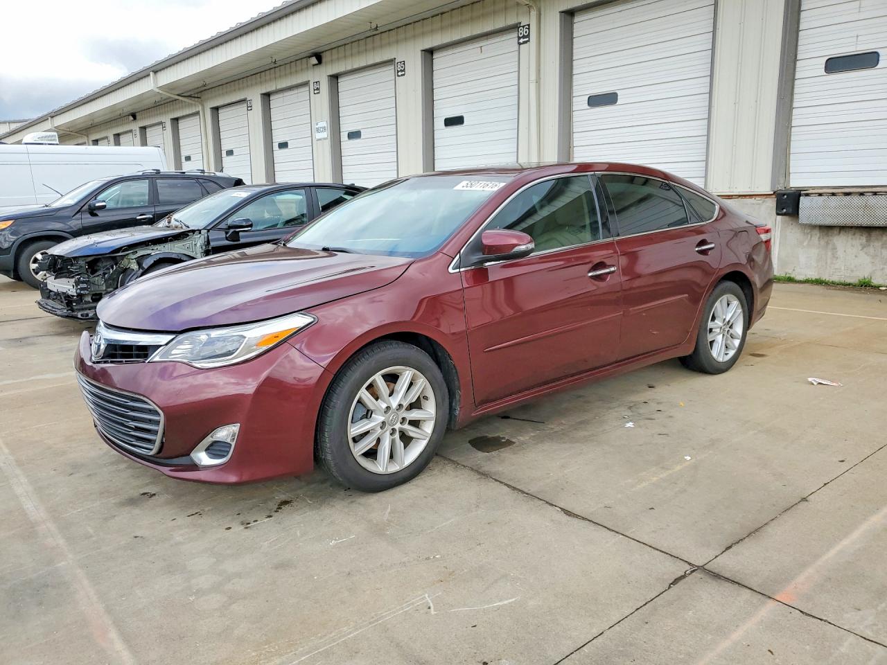 Salvage Toyota Avalon Image