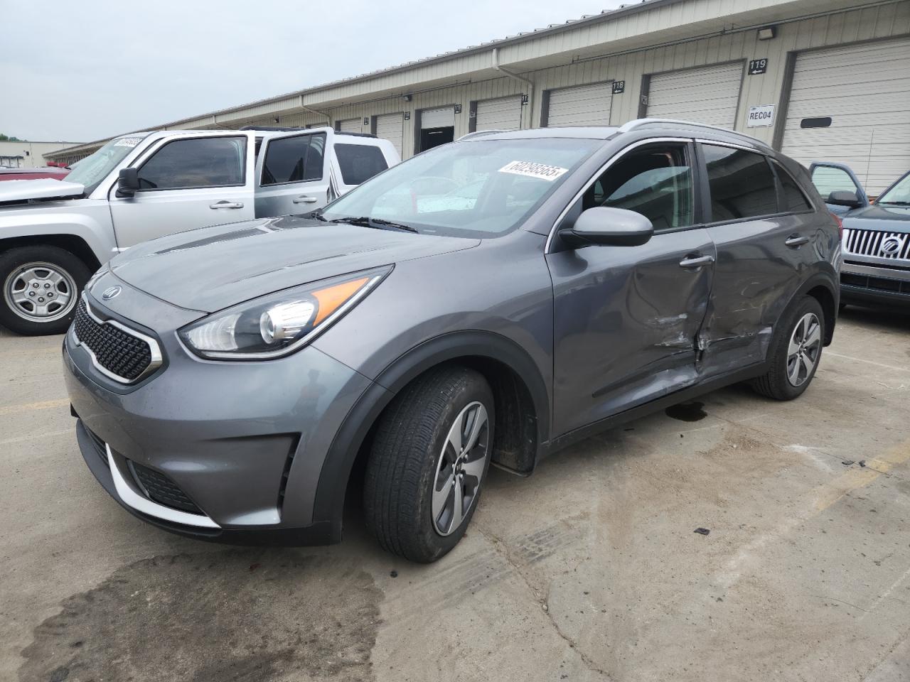 Salvage Kia Niro Image