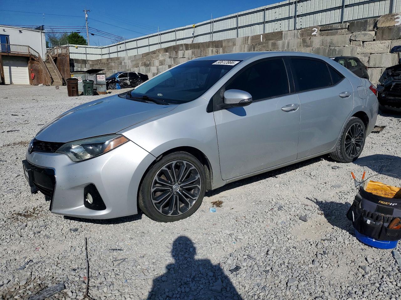 Salvage Toyota Corolla Image
