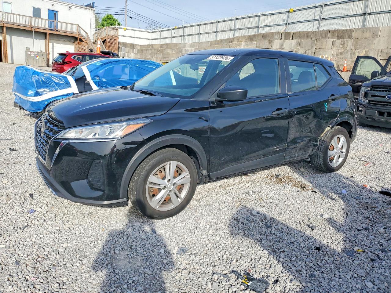 Salvage Nissan Kicks Image