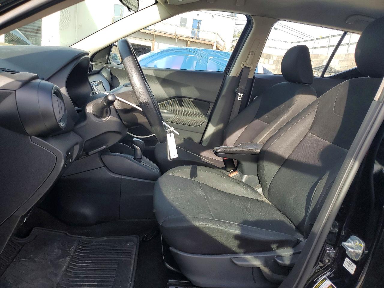 Nissan Kicks S