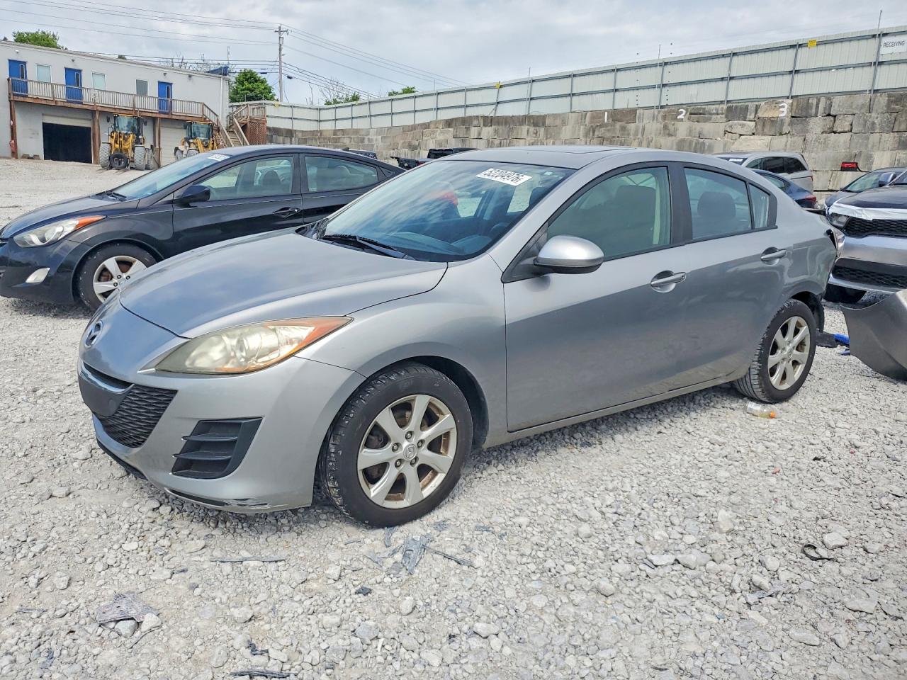 Salvage Mazda 3 Image