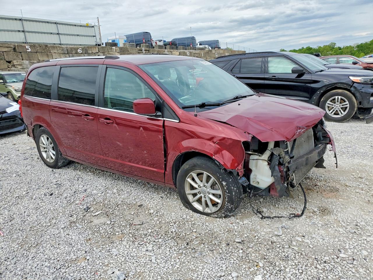 Dodge Caravan Sxt