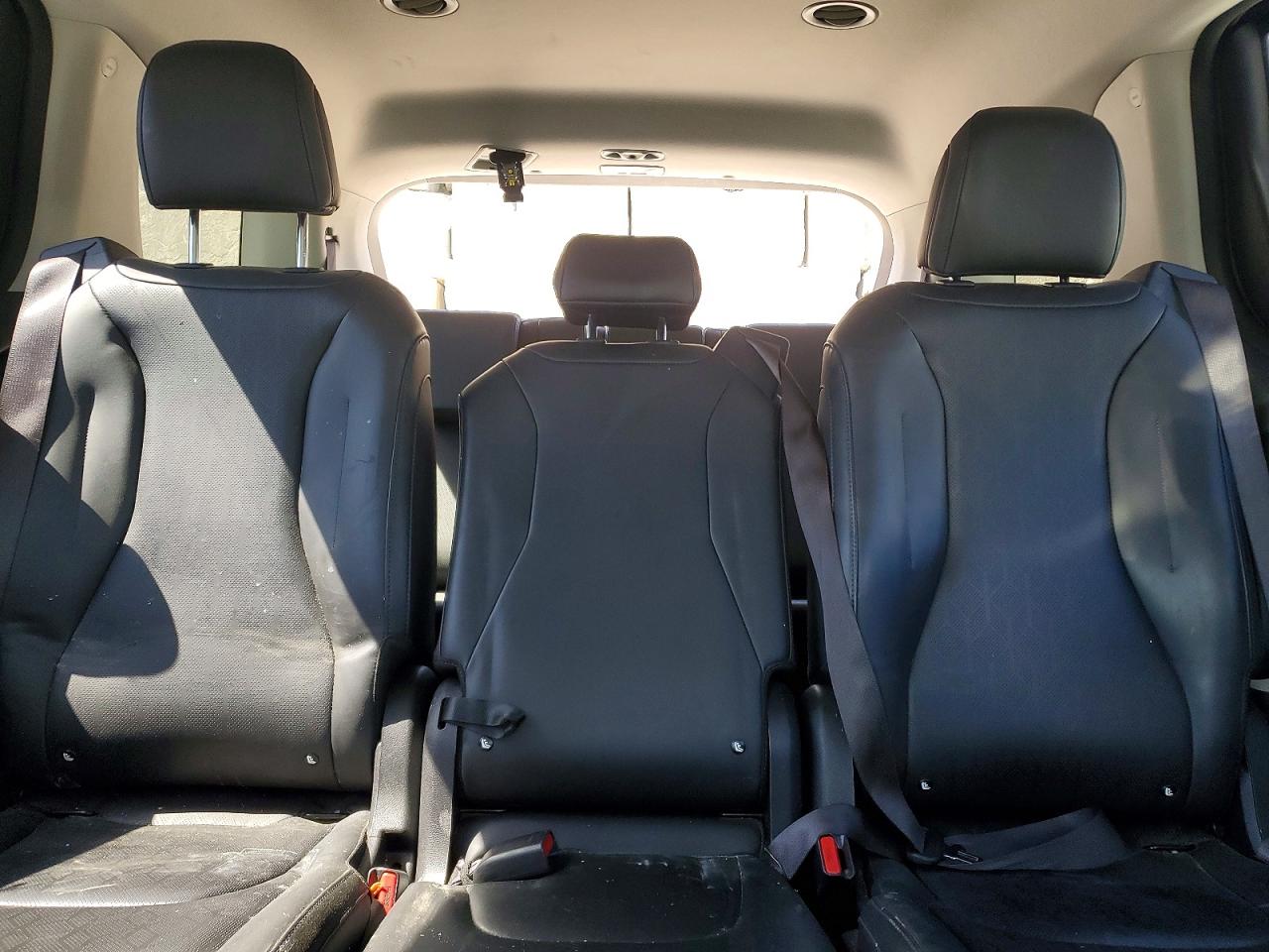 Kia Carnival Lx